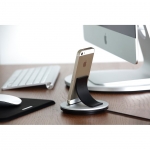 Just Mobile AluBolt Lightning Dock Station - док станция (зареждане+синхронизация) за iPhone, iPad и iPod с Lightning  2