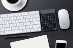 Satechi Slim Aluminum Wireless Keypad - безжична Bluetooth клавиатура с 18 бутона за MacBook (тъмносива) 4