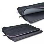 Targus Debossed Neoprene Laptop Sleeve - неопренов калъф за MacBook Pro Retina 15 и лаптопи до 15.6 инча (черен) 1