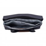 PKG Wingman Briefcase 15 - водоустойчива чанта с дръжки и презрамка за MacBook Pro 15 и лаптопи до 15.4 инча (черна) 9