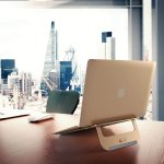 Satechi Aluminium Laptop Stand - преносима алуминиева поставка за MacBook и лаптопи (златиста) 8