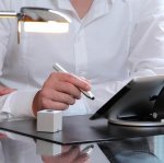 Just Mobile AluPen AluCube - луксозна прецизна алуминиева писалка (стайлус) с поставка (сребрист) 4