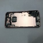 Apple iPhone 6S Battery (Back) Cover - оригинален заден панел с бутони, заден микрофон, Lightnng порт и светкавица за iPhone 6S (розово злато) 1