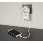 Hama Dual USB Socket Adapter 1A - захранване за ел. мрежа 1А с два USB изхода и контакт за iPhone и iPod 3