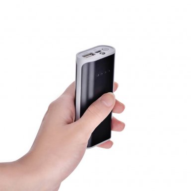 Devia Smart Power Bank 5000mAh - външна батерия с USB изход за таблети и смартфони (черен)