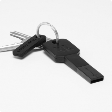 Bluelounge Kii Lightning Keychain Cable - портативен кабел тип ключодържател за iPhone, iPad, iPod и Apple Продукти с Lightning (черен)