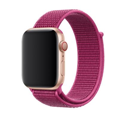 Apple Dragon Fruit Sport Loop - оригинална текстилна каишка за Apple Watch 38мм, 40мм (виолетов)