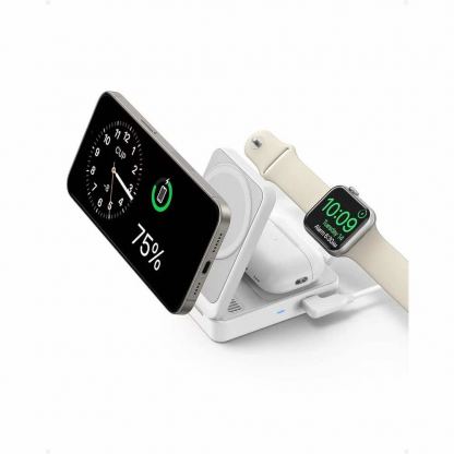 Преносима тройна поставка (пад) за безжично зареждане за iPhone с MagSafe, Apple Watch, AirPods и Qi съвместими мобилни устройства - Anker MagGo 3-in-1 MagSafe Qi2 Pocket Charger (бял)